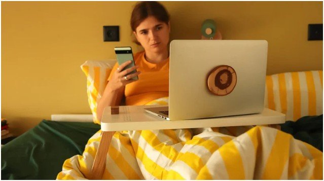 Why do digital habits matter so much in simple living?