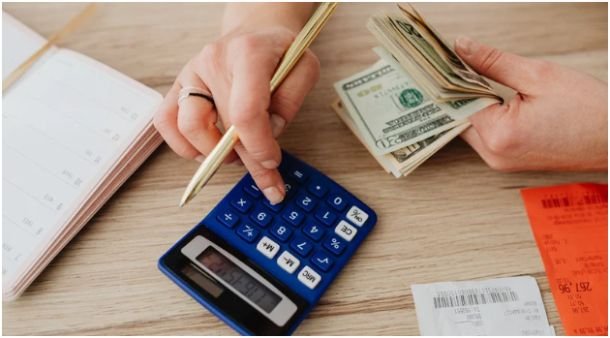 How I Use the 50/30/20 Rule to Control Discretionary Spending